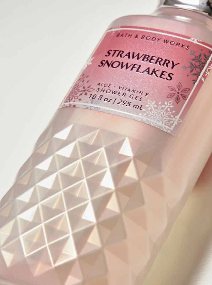 Strawberry Snowflakes Strawberry Snowflakes image number 1